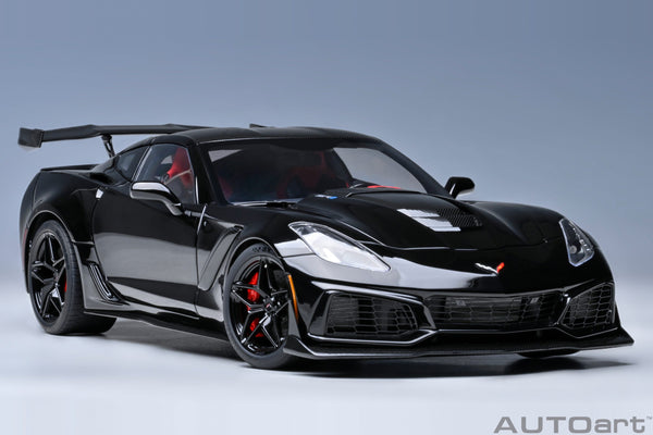 1/18 AUTOART 71276 Chevrolet Corvette C7 ZR1 (Black)