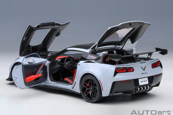 1/18 AUTOART 71277 Chevrolet Corvette C7 ZR1 (Ceramic Matrix Grey