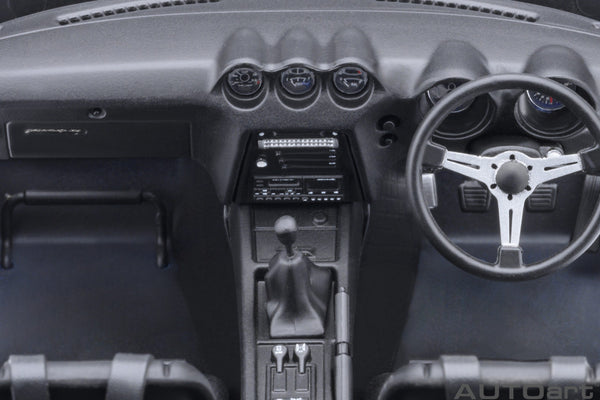 1/18 AUTOART 77453 Nissan Fairlady Z (S30) Wangan Midnight “Akuma