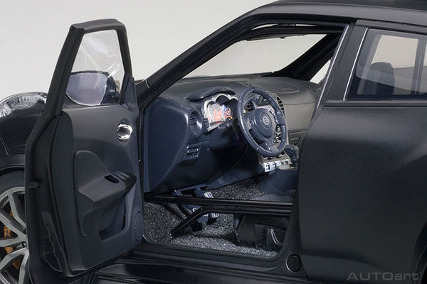 1/18 AUTOART 77458 Nissan Juke-R 2.0 (Matt Black) – Network