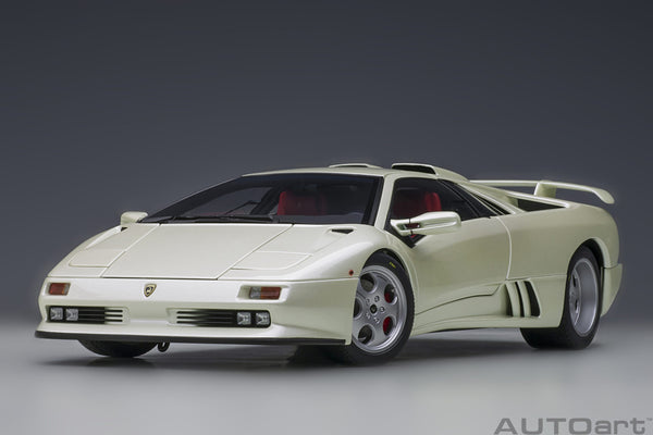 1/18 AUTOART 79141 Lamborghini Diablo SE Jota (Balloon White