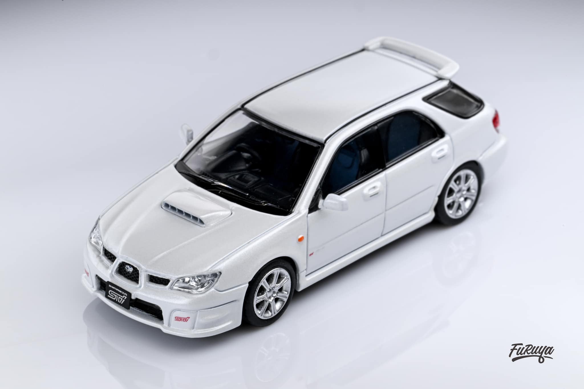 1/43 SUBARU STI S402 WAGON ホワイトパール W262 1/43 SUBARU STI S402 WAGON ホワイトパール W262 - メルカリ