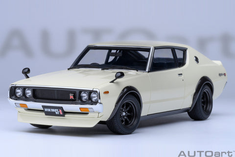 1/18 AUTOART 77467 Nissan Skyline 2000 GT-R (KPGC110) Tuned Version (White)