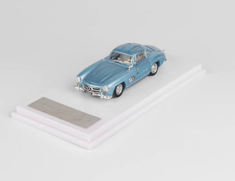 (Pre-Order) 1/64 BSC BMMB300SLBL Mercedes-Benz 300SL W198 Ice Blue LHD