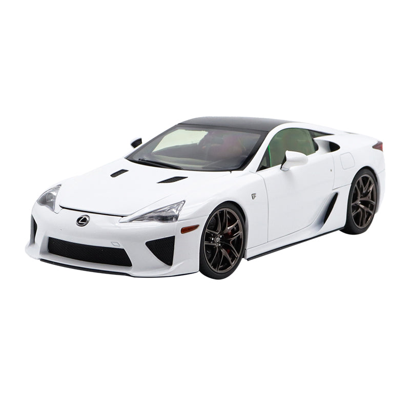 1/18 Well 100372 Lexus LFA (White/ Carbon Roof w/ Red