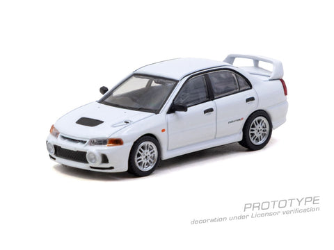 (Pre-Order) 1/64 Tarmac T64G-076-WH Mitsubishi Lancer RS Evolution IV White