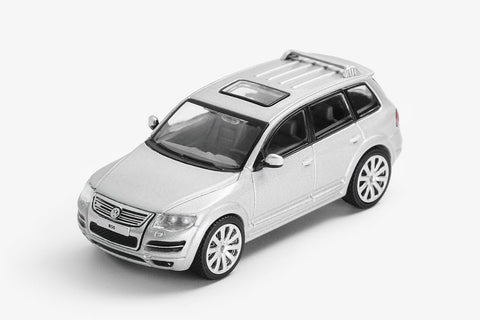 (Pre-Order) 1/64 Shadow 175 Volkswagen Touareg (7L) R50 Silver LHD