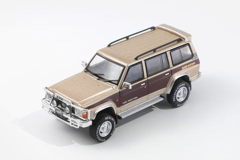 (Pre-Order) 1/64 Shadow Pro 452 Nissan Patrol Y60 Champagne RHD