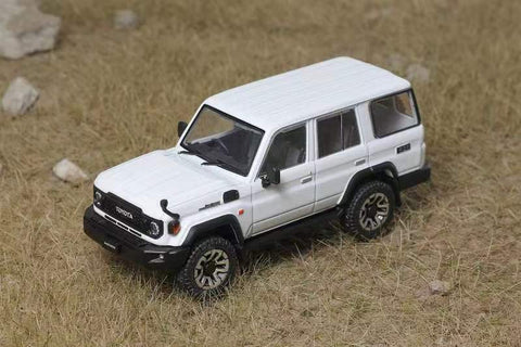 (Pre-Order) 1/64 GCD 458 Toyota Land Cruiser 70 White RHD