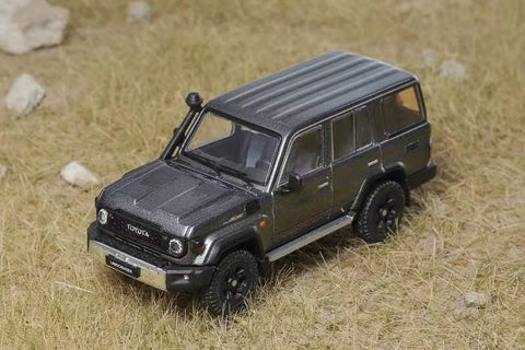 1/64 GCD 456 Toyota Land Cruiser 70 Grey LHD