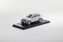 (Pre-Order) 1/64 Smallcarart SCARRCCWS Rolls-Royce Cullinan Black Bagde Chrome White Steel LHD