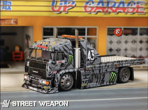 (Pre-Order) 1/64 Street Weapon SWKTMF Kamaz Tow Monster Forza