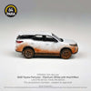 (Pre-Order) 1/64 PARA64 PA-65725 Toyota Fortuner Platinum White w/ Mud Effect RHD