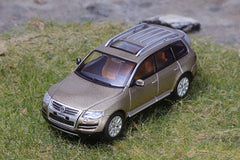 1/64 Shadow 206 Volkswagen Touareg (7L) R50 Brown LHD