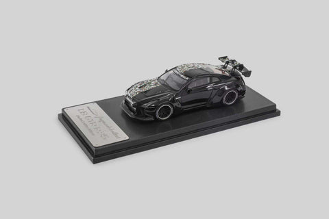 (Pre-Order) 1/64 Model Collect MCNR35BKC Nissan GT-R R35 Black/ Camouflage
