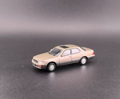 (Pre-Order) 1/64 FineWorks64 FWLLS400CGG Lexus LS400 Champagne Gold/ Grey