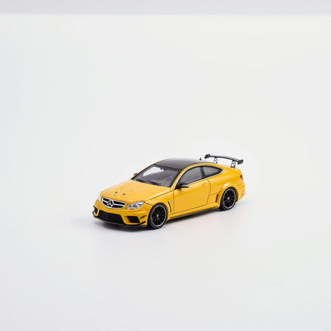 1/64 Classic Garage CG-30-04 Mercedes-Benz C63 AMG Black Series Yellow
