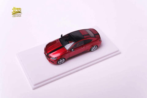 (Pre-Order) 1/64 Howie Model HMMBC63SRBK Mercedes-Benz C63S AMG W205 Red w/ Black Stripe