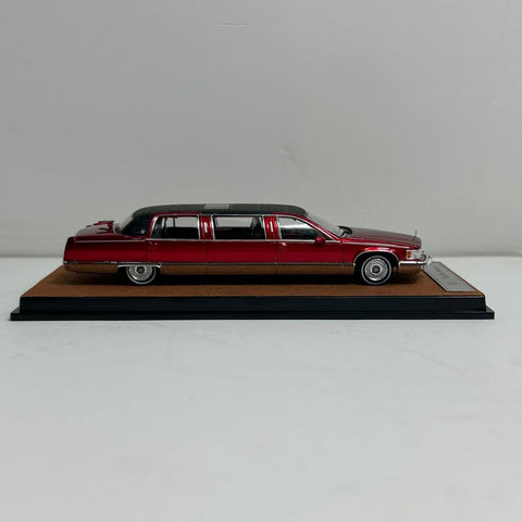 (Pre-Order) 1/64 Xiaoguang Model XMCFRB Cadillac Fleetwood Limousine Red/ Brown