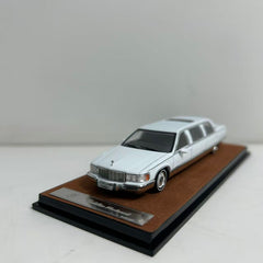 (Pre-Order) 1/64 Xiaoguang Model XMCFWB Cadillac Fleetwood Limousine White/ Brown