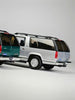 (Pre-Order) 1/64 Bliss Mold BMGMCSS GMC Suburban GMT400 Pearl Silver