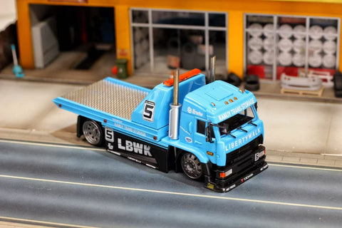 (Pre-Order) 1/64 Street Weapon SWKTBL5 Kamaz Tow Blue #5
