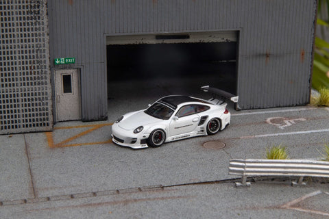 (Pre-Order) 1/64 Star Models SMP997WC Porsche 997 White w/ Carbon Top
