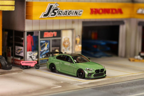 (Pre-Order) 1/64 Street Weapon SWBM4G BMW M4 G82 Olive Green