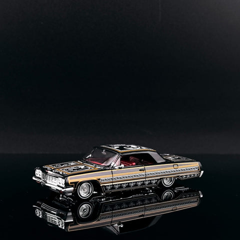 (Pre-Order) 1/64 FineWorks64 FWCIBKG Chevrolet Impala Lowrider Black/ Gold