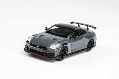 (Pre-Order) 1/64 Motorhelix M63552 Nissan GT-R Nismo R35 2004 Nismo Stealth Gray