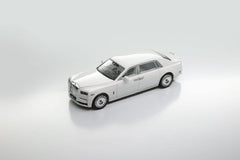 (Pre-Order) 1/64 Banana Model BMRRPWRDW Rolls-Royce Phantom VIII White w/ Retro Disc Wheels