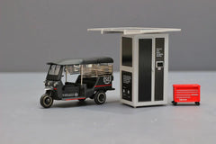 (Pre-Order) 1/64 Stance Hunters SHATTSF Audi Tuk Tuk SF