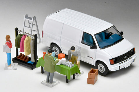 (Pre-Order) 1/64 Tomytec Diorama Collection64 #CarSnap26a Swap Meet w/ Chevrolet Astro Van