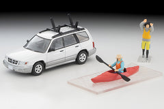 (Pre-Order) 1/64 Tomytec LV-N328b Subaru Forester Custom White/ Silver w/ Kayak & Figure