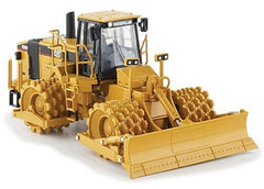 1:50 Norscot 55165 Cat 825H Soil Compactor