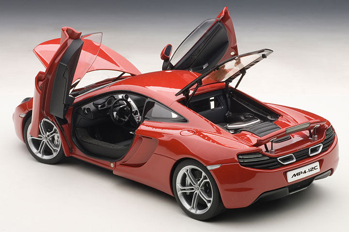 McLaren MP4-12C 1/18 Red AA76008 ミニカー ダイキャスト 自動車-