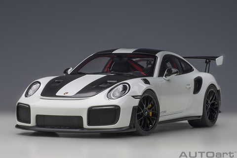 1/18 AUTOART 78171 Porsche 911 (991.2) GT2 RS Weissach Package (White)