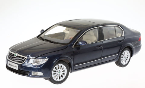 1/18 Volkswagen China Skoda Superb Blue